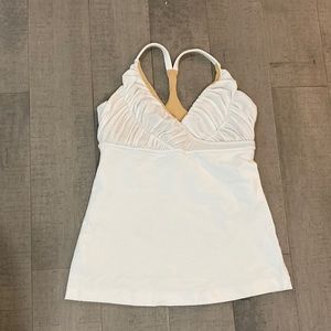 ⭐️ 2 for $10 OR $7 each ⭐️ Lululemon White ruched/cris-cross tank* US XS/US 3/4
